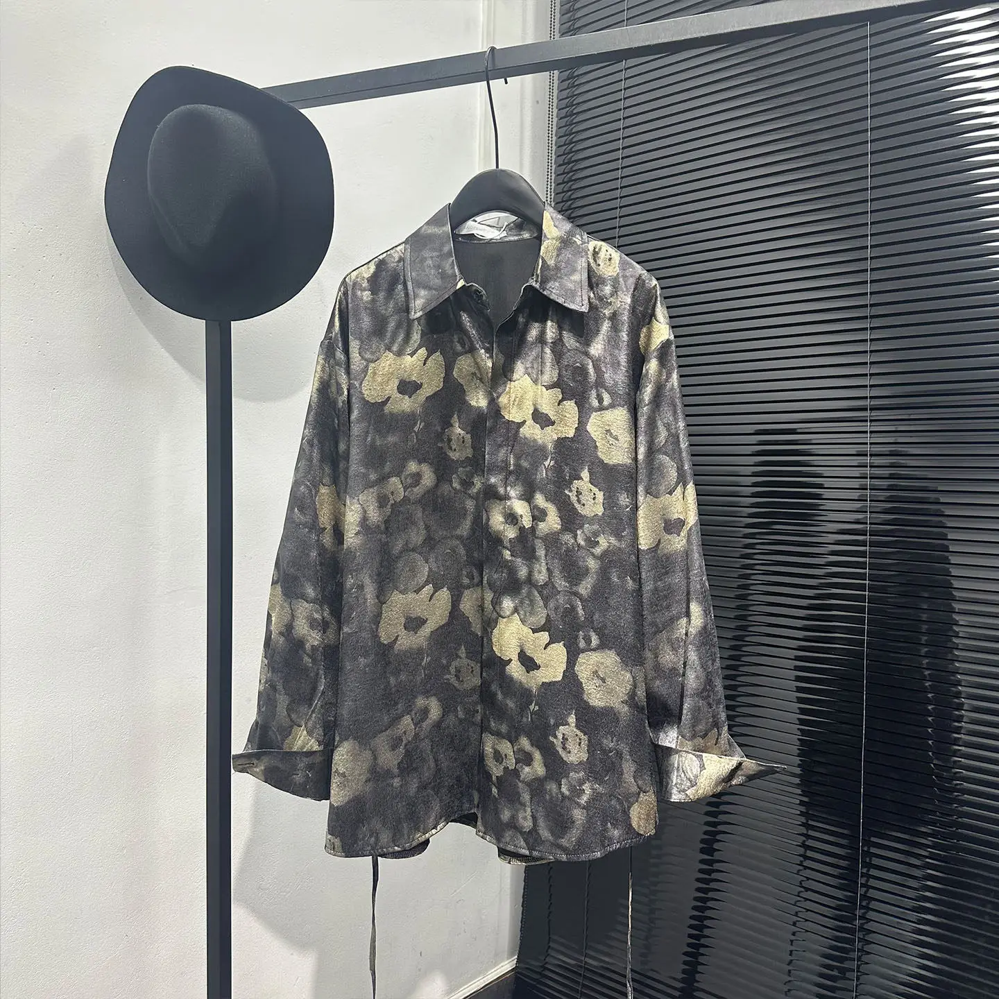 

SuperAen Spring New Vintage Design Printed Long-sleeved Shirts Women Loose and Casual Fashion Office Lady Single Breasted Shirts