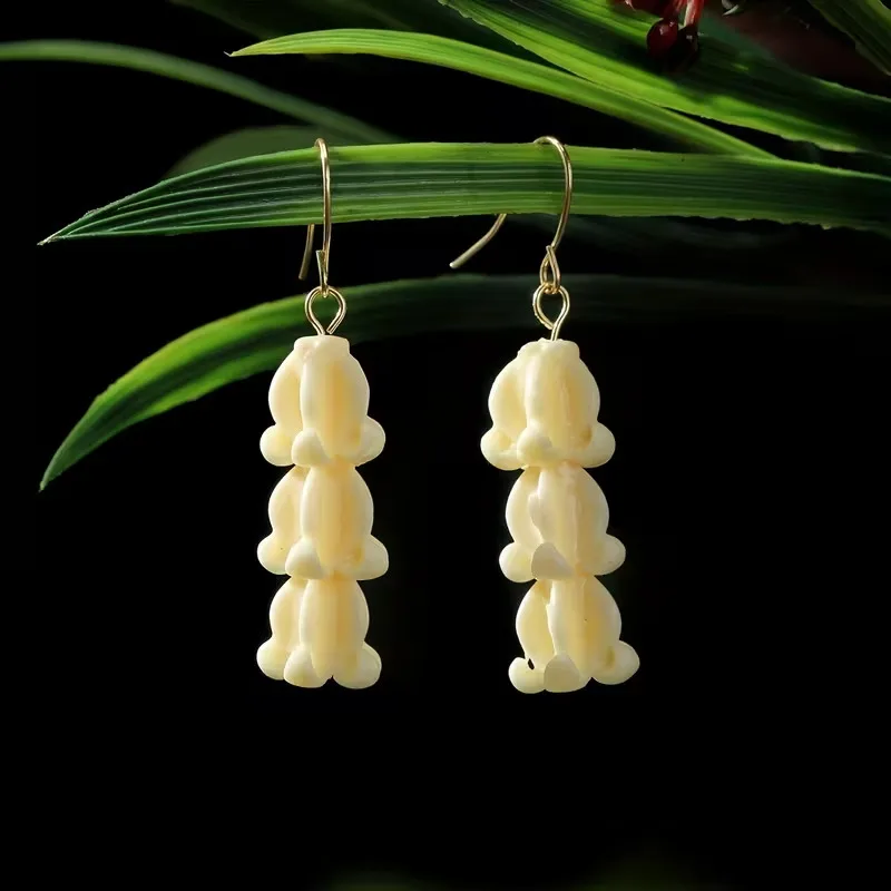 Hawaiian Island Design Crown Flower Earrings