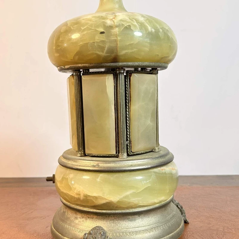 

Antique ceramic music box gold-plated box study ornament collection