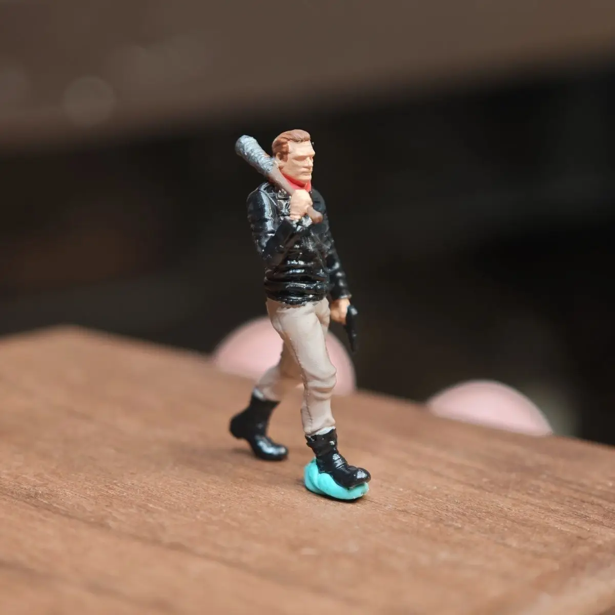 1:64 Figura fai da te in resina dipinta a mano modello statico Negan figurine garage scena auto Diorama