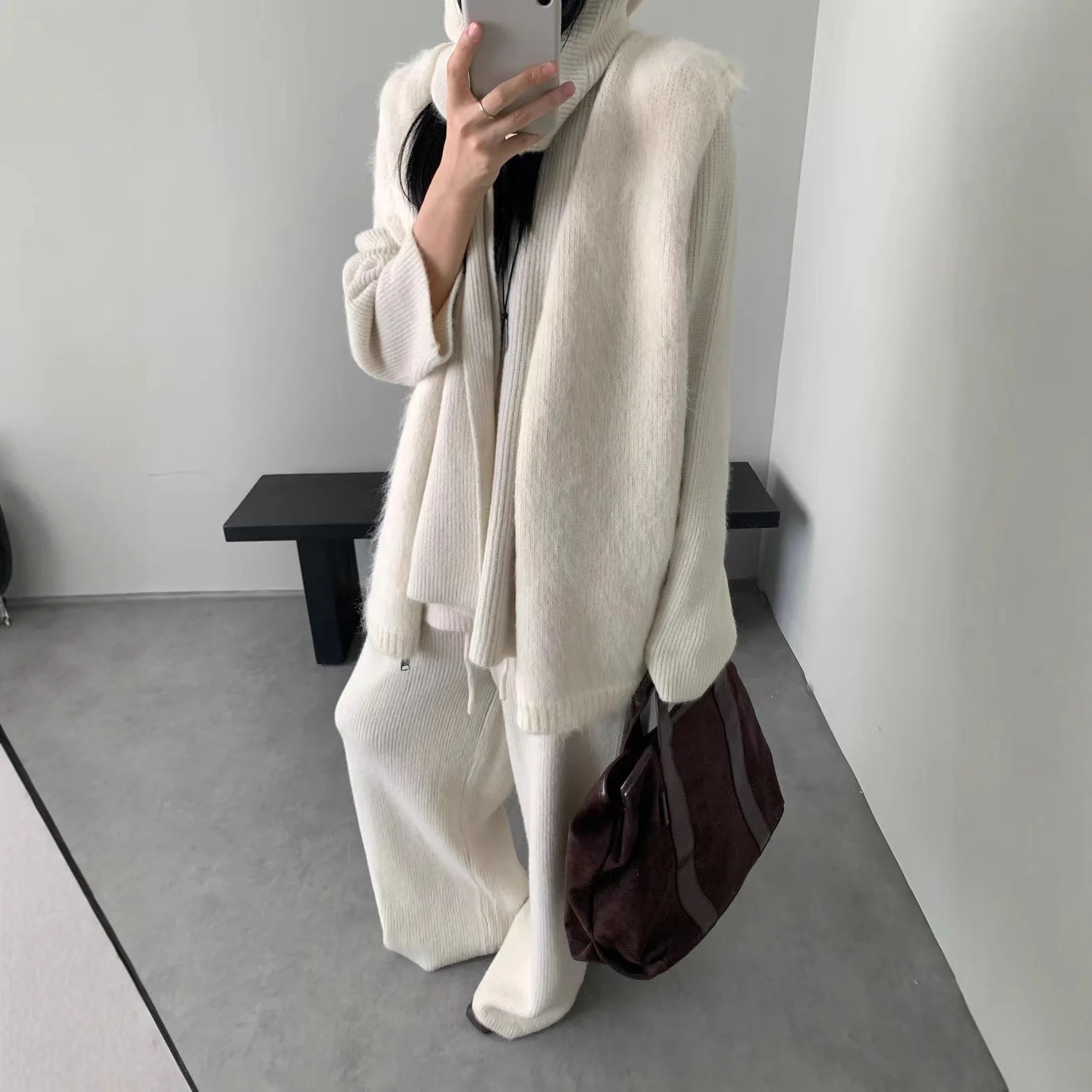

Fall/Winter 2025 New Thickened Crew Neck Trousers Knitted Sweater Set Women's Lazy Style Loose Plus Size Suit