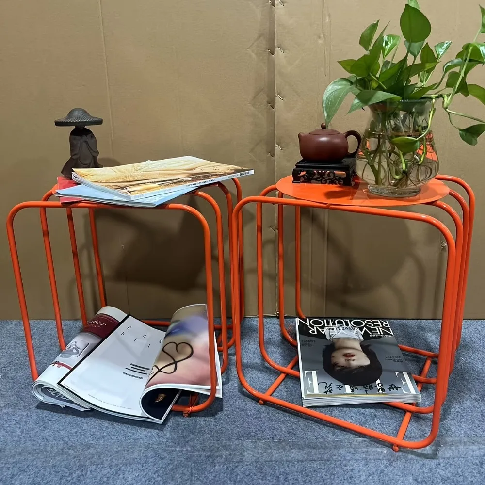 طاولة قهوة معدنية برتقالية عتيقة مكونة من رفين لا تتطلب التجميع وإطار قوي لديكور غرفة المعيشة وغرفة النوم
