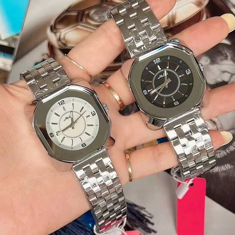 2026 New Square Women'S Watch, Korean Style, High-End And Luxurious, Vintage Design, Fashionable Large Dial, Steel Strap Watch
