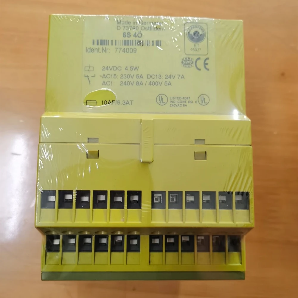 

Brand New For Pilz PNOZ 10 6S 4O 774009 24VDC Safety Relay Control Module