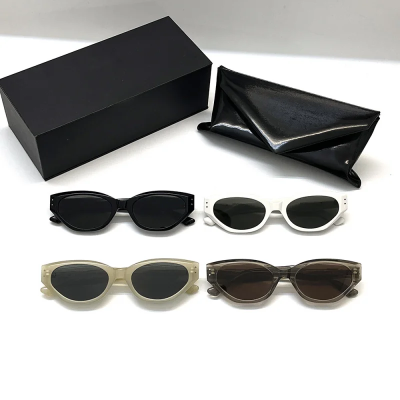 

2025 new sunglasses for men and women retro fashion trendy women sunglasses ultraviolet anti-light glasses