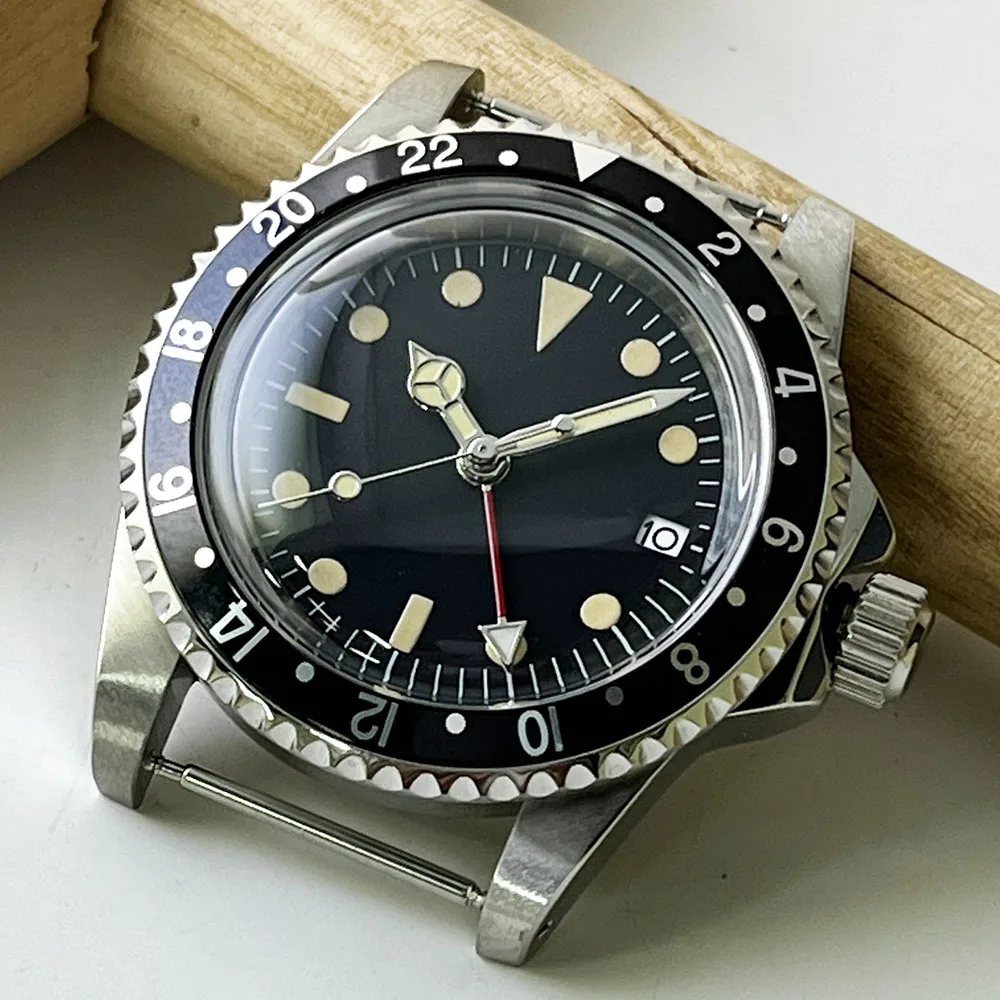 NH34A Movement Vintage Watch GMT Red Needle Waterproof Men\'s Watch Automatic Self-winding Dome Glass 39mm without chain