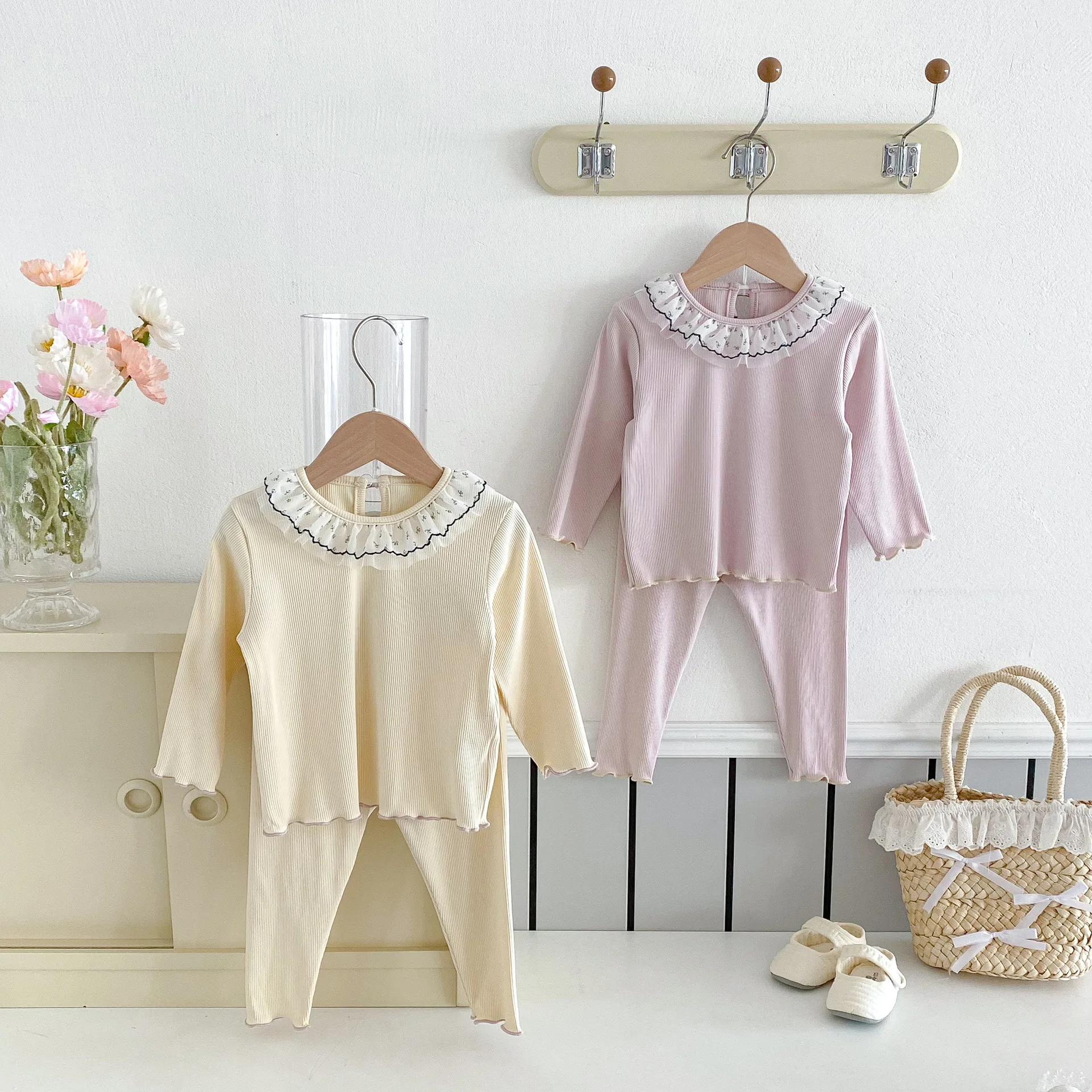 5489-ベビー服セット-2026秋新作-女の子用ホームスーツ-可愛いドールカラーインナーシャツ-レギンス-ツーピーススーツ