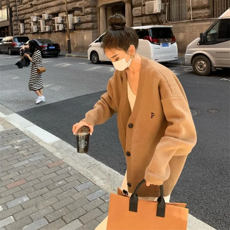 Dongda Gate Outono Inverno Novo Estilo Retro Preguiçoso Solto Manga Crida Cardigan de Malha Letra Bordado Suéter Jaqueta p...