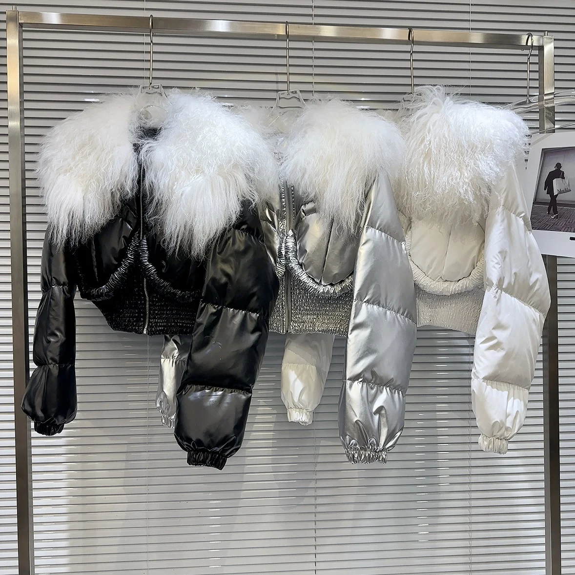 

Winter Short Glossy Big Fur Collar Down Jacket Female Thick Warm Parker Outwear Women White Duck Down Solid Cotton Padded Jacket