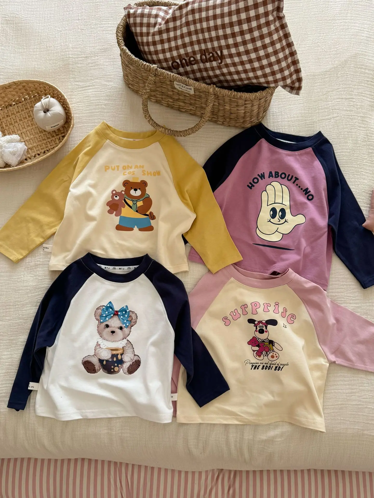 

Children's Long Sleeve T-Shirts 2024 Autumn New Korean Boys Girls Cotton Cartoon Bottoming Shirt 2-8Y Baby Kids Casual Tops