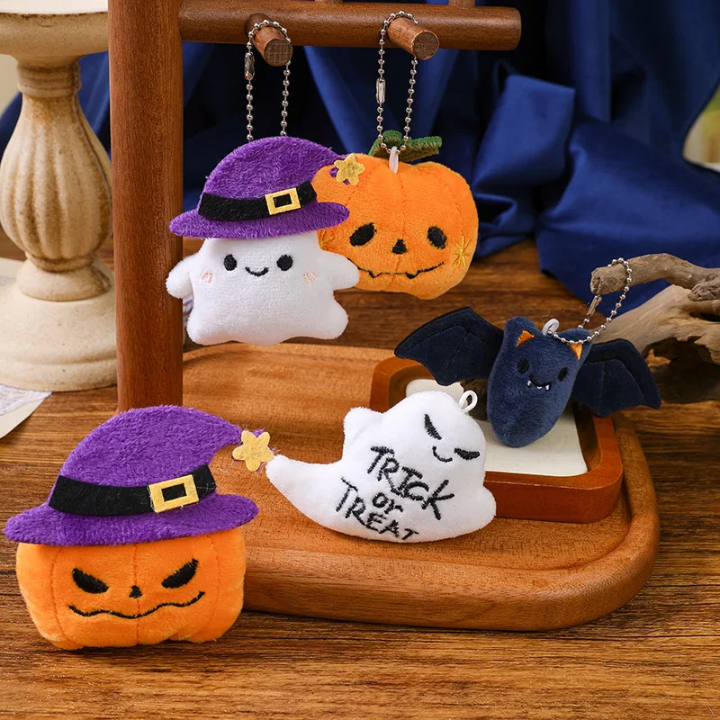 Halloween Plush Keychain for Women Pumpkin Ghost Bat Witch Hat Trick or Treat Cartoon Bag Charm Party Gifts Keychain Accessories
