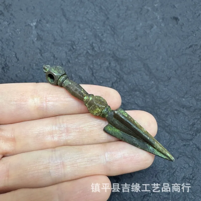 - Nepalese horse-headed , small vajra ornament, vintage Tibetan-style craft decoration