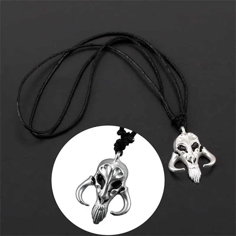 Retro Mandalorian Sheep Head Skull Pendant for Film and Television Accessories