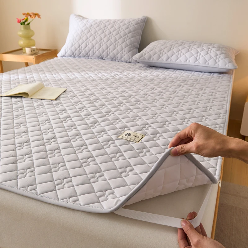 Waterproof Quilted Fitted Mattress Pad Cover Noiseless Mattress Protector Soft Bed Cover Anti-Mite Antibacterial Hypoallergenic