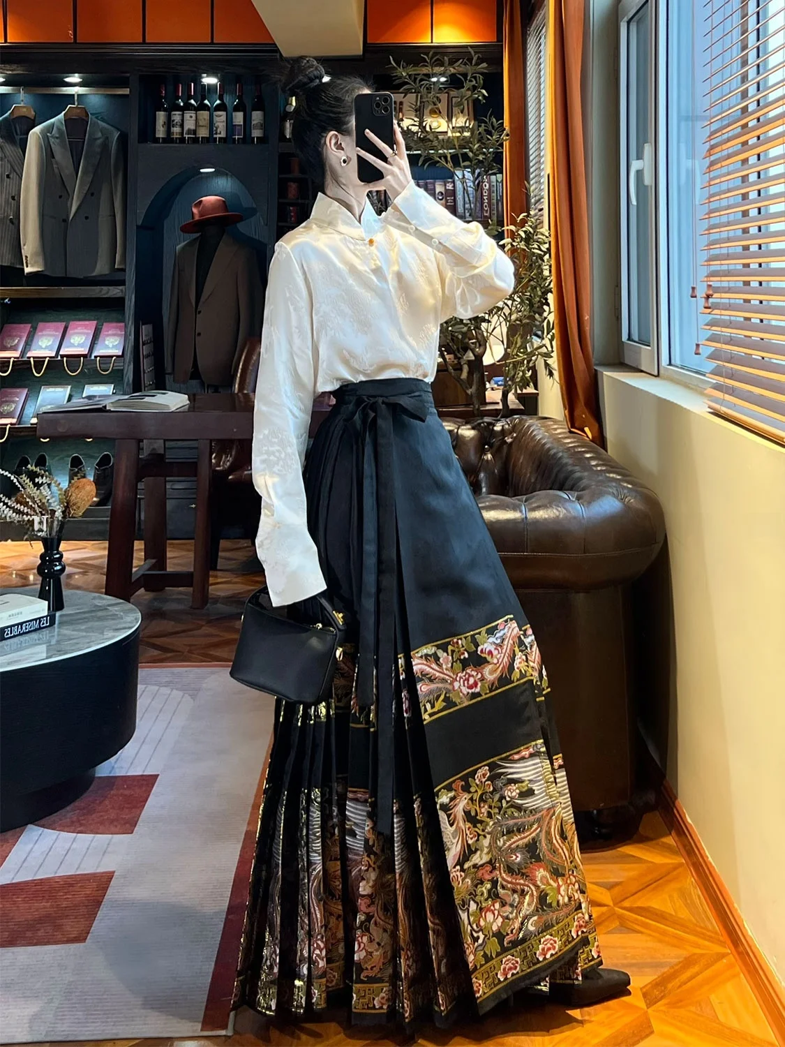 

Silk Ma's 00% Silk New Chinese Sle Stand Collar irt Early Spring Embroidered Women's irt Breathable Lightwei...