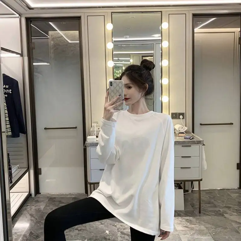 Early autumn new Hong Kong style candy color medium long base shirt loose cotton long sleeved T-shirt for women