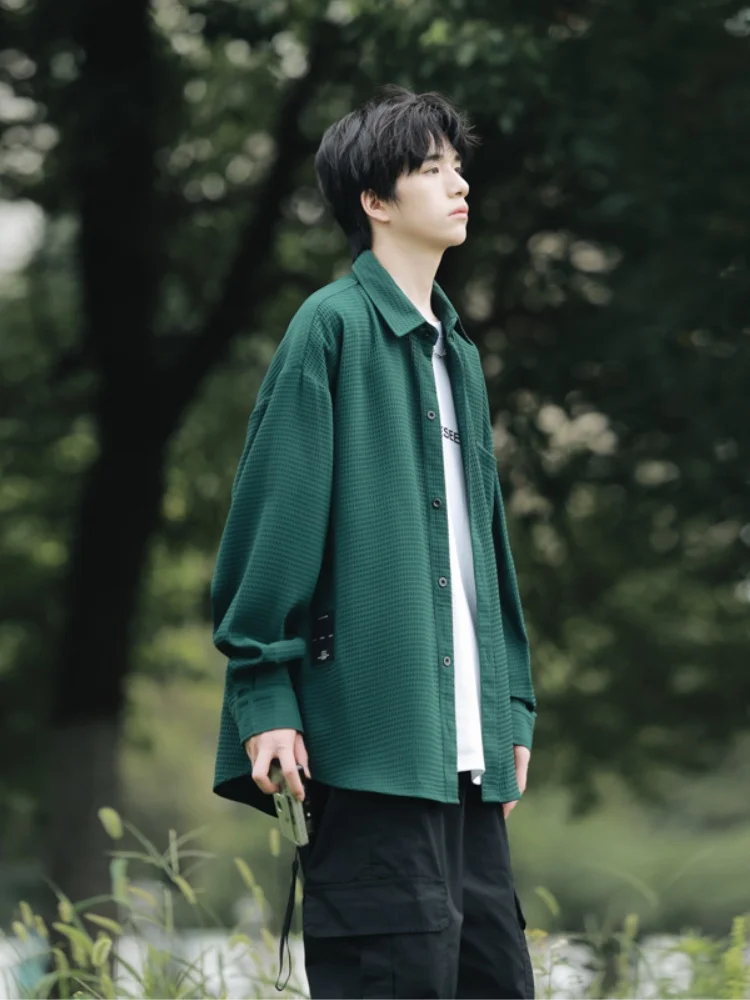 

Мужская вельветовая рубашка с длинным рукавом, осенне-зимняя, свободного кроя, повседневная, однотонная, в японском ретро-стиле, стильная верхняя одежда