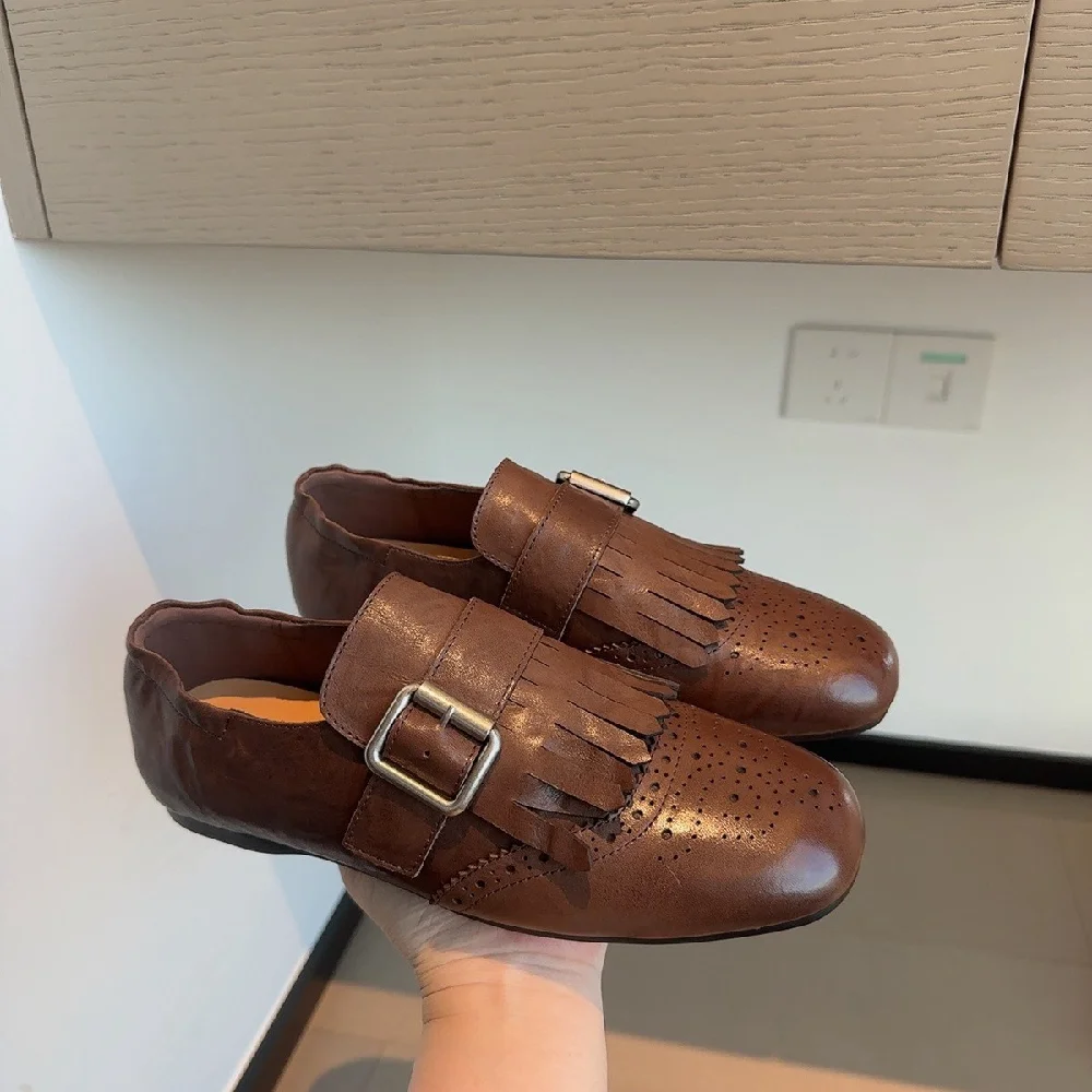 Ready Stock Vintage Brogue Tassel Embroidery Flat Loafers Women Versatile Leather Shoes Belt Buckle Pumps Daily Office Street
