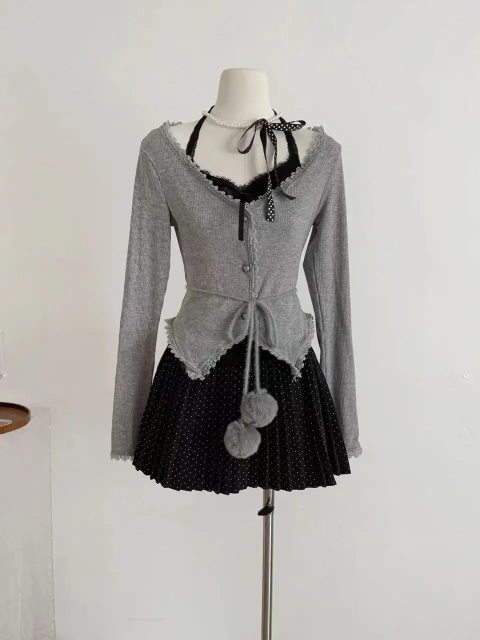 

Японский комплект из 3 предметов Sweet Pure Desire, женский тонкий кардиган + кружевной жилет + мини-юбка, Harajuku, новые осенние наряды в горошек, 2025 г.