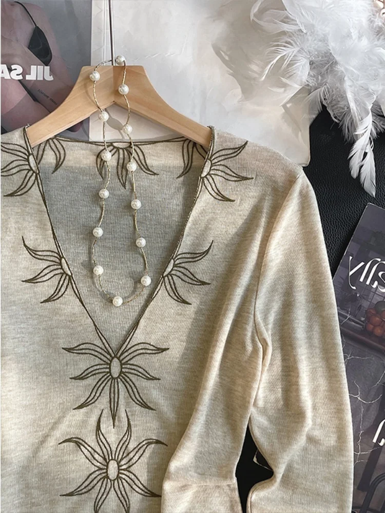 سترة محبوكة بأكمام طويلة وياقة على شكل V مع تطريز زهري عتيق للرجال والنساء، قميص خريفي أنيق بتصميم نحيف وعصري للسيدات #5