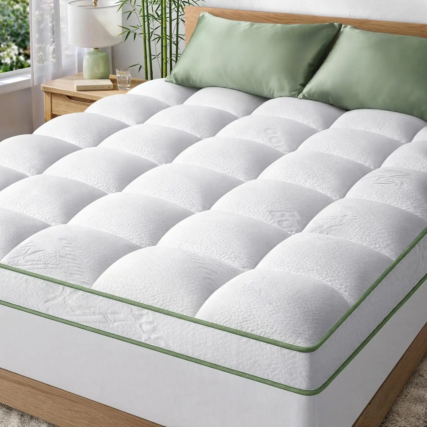 

Extra-Thick Queen Size Mattress Topper, Ultra Plush & Soft Viscose from Bamboo, Naturally Cooling for Full Body Support
