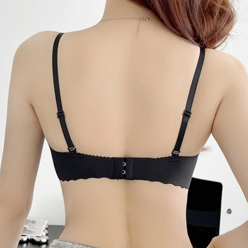 Seamless Push Up Bra Image 5