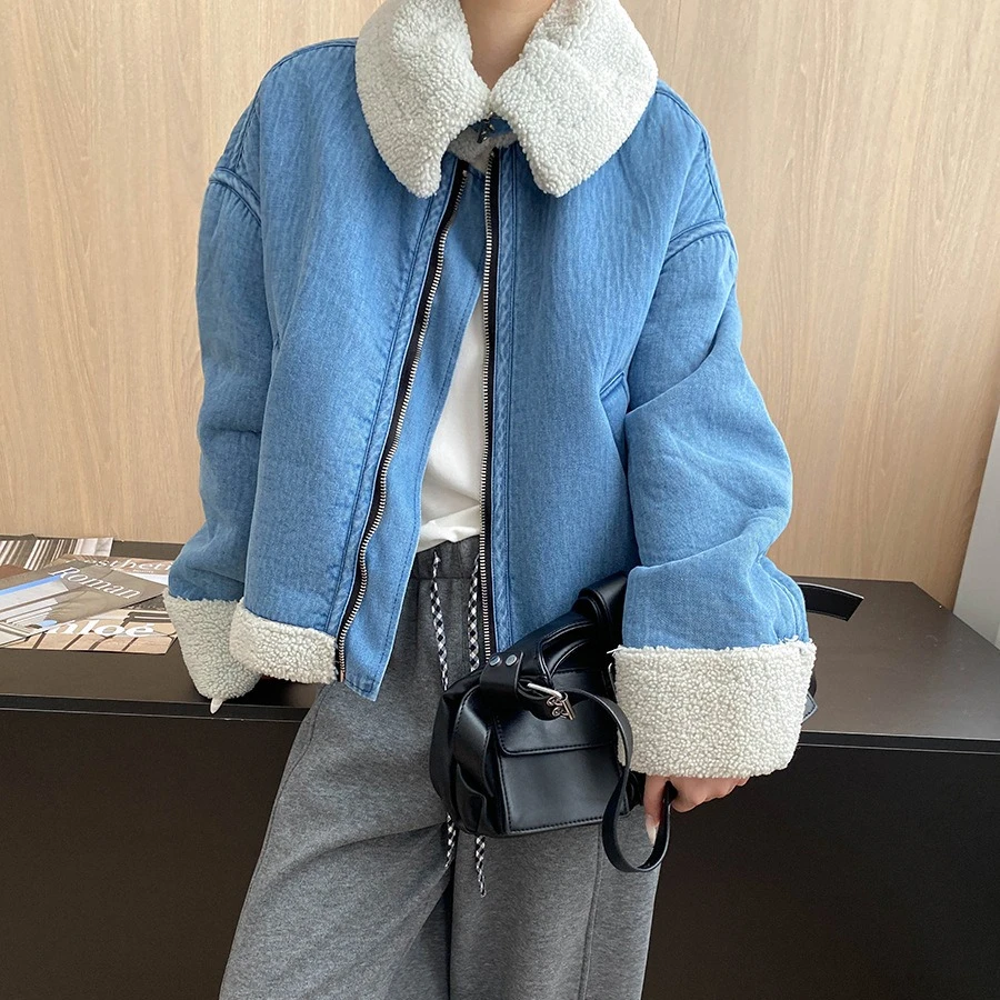 

Короткие женские джинсовые пальто, однотонные куртки с длинными рукавами, меховым воротником, манжетами на молнии, толстые свободные посадки, офисные женские повседневные куртки, осень-зима 2024 г.