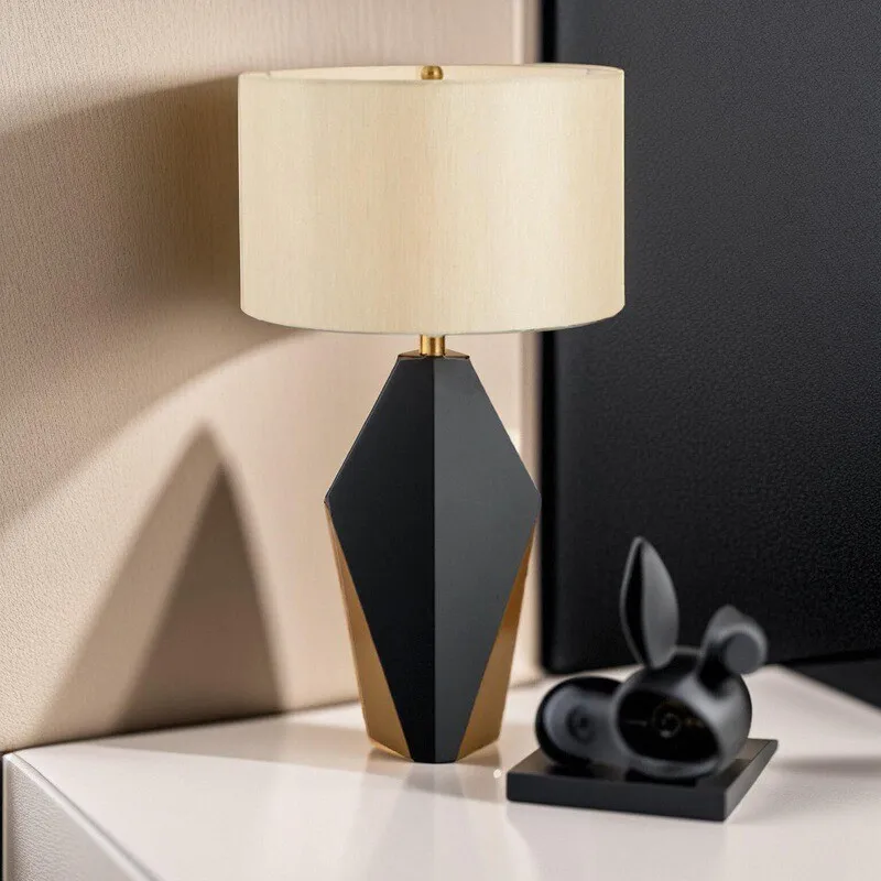 Luxury incandescent table lamp iron modern industrial minimalist decoration portable ambient light room reading 220V