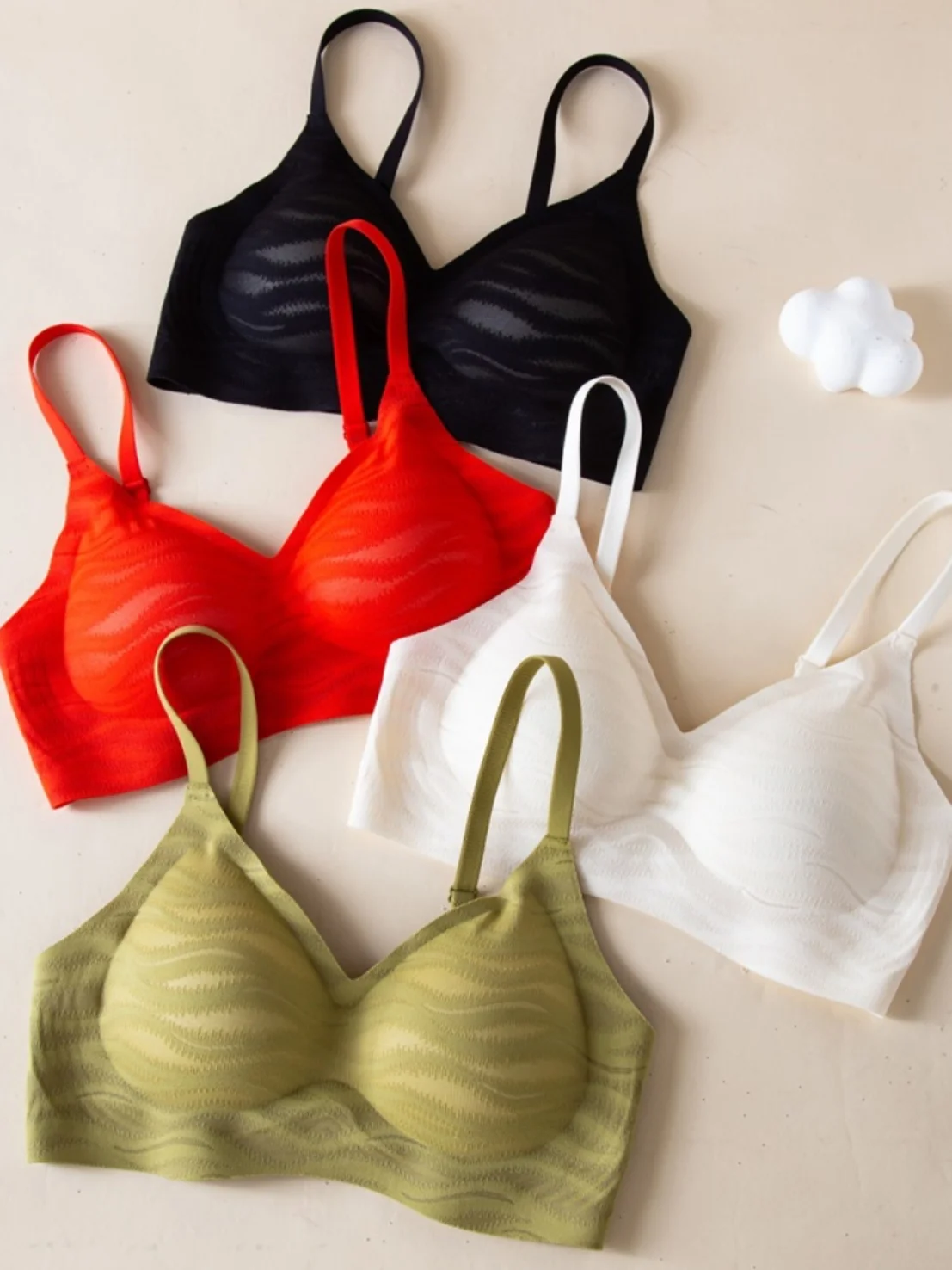 

Patented Latex Sports Bra Soft Support Small Chest Gathered Seamless Women's Underwear M951 Full Cup Traditional Style Bra