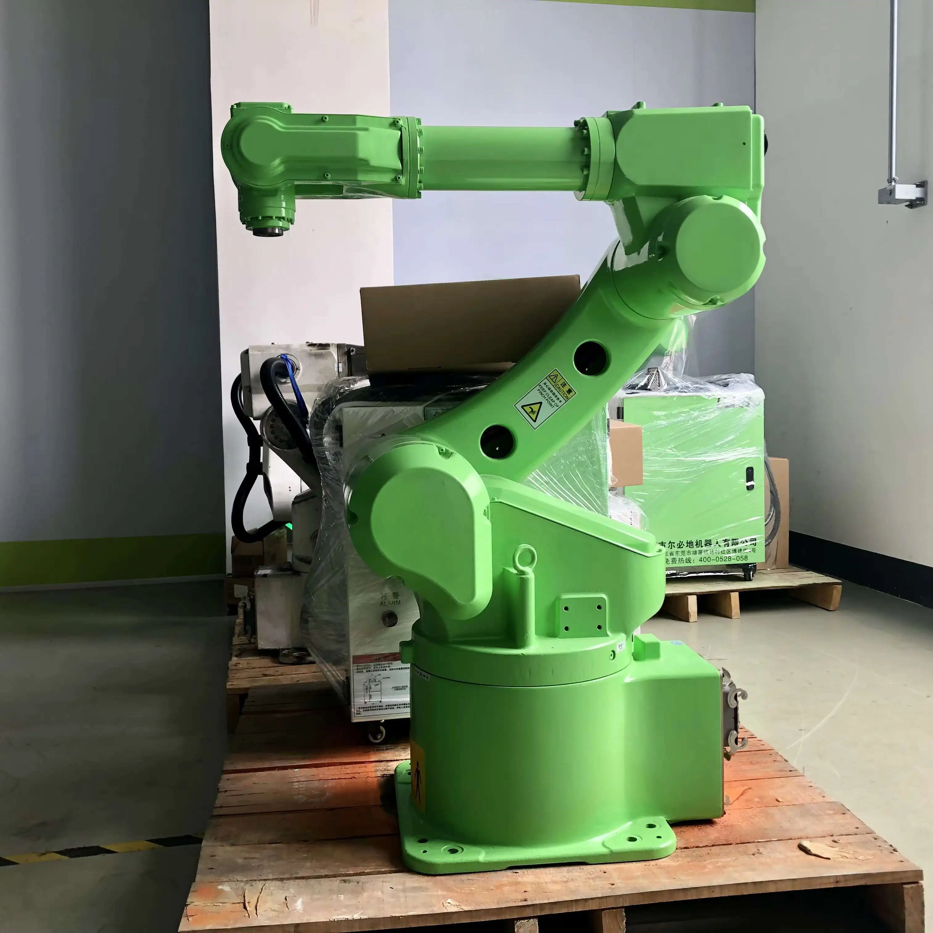 Automatic 6 Axis Robotic Fiber Laser Welding Hine With Motor And PLC Factory Core Components