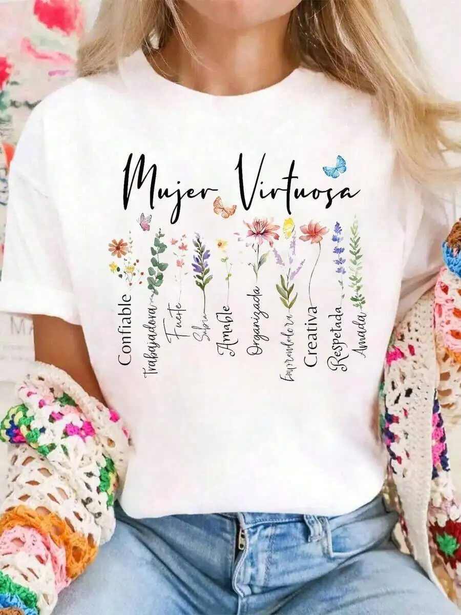 Women Cute Casual Oversized T‑Shirt Dios Dice Que Eres Virtuosa Spanish Religious Quote Graphic Print Crew Neck Short Sleeve Everyday Wear Tee