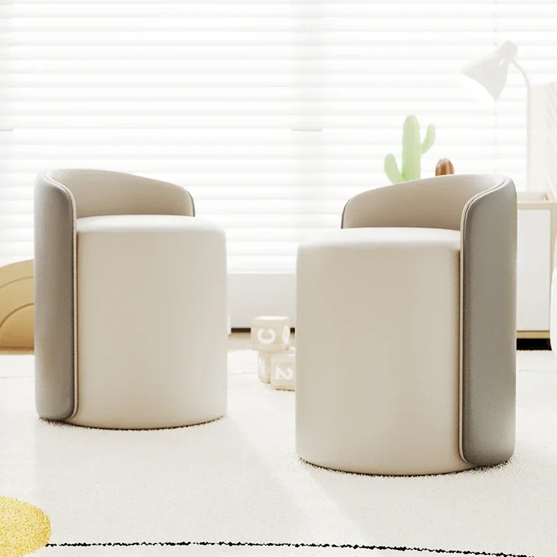 중국 스타일의 편안한 거실 의자 저렴한 미적 디자인 럭셔리 귀여운 의자 발코니 실로네스 공간 절약형 가구