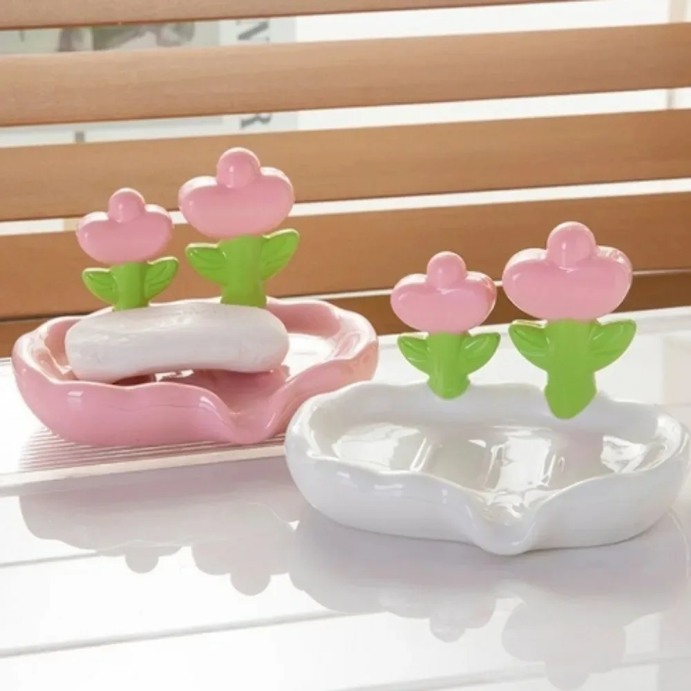 Cut Flower Shape Draining Non-slip Soap Dish Creative Floral Soap Box Portable Plastic Storage Soap Rack Creative Soap Holder