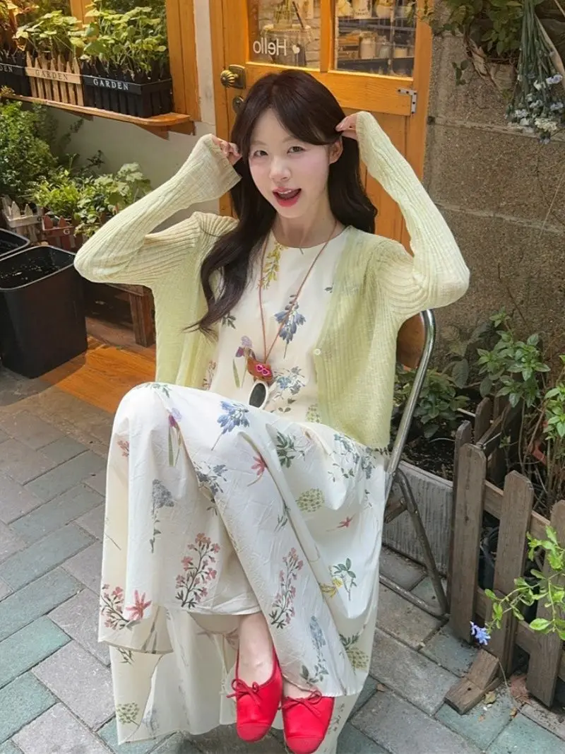 

Spring and Summer Summer Dress Korean Series Sweet Sleeveless Floral Print Vest Dress Knit Shawl Cardigan Two-piece Set