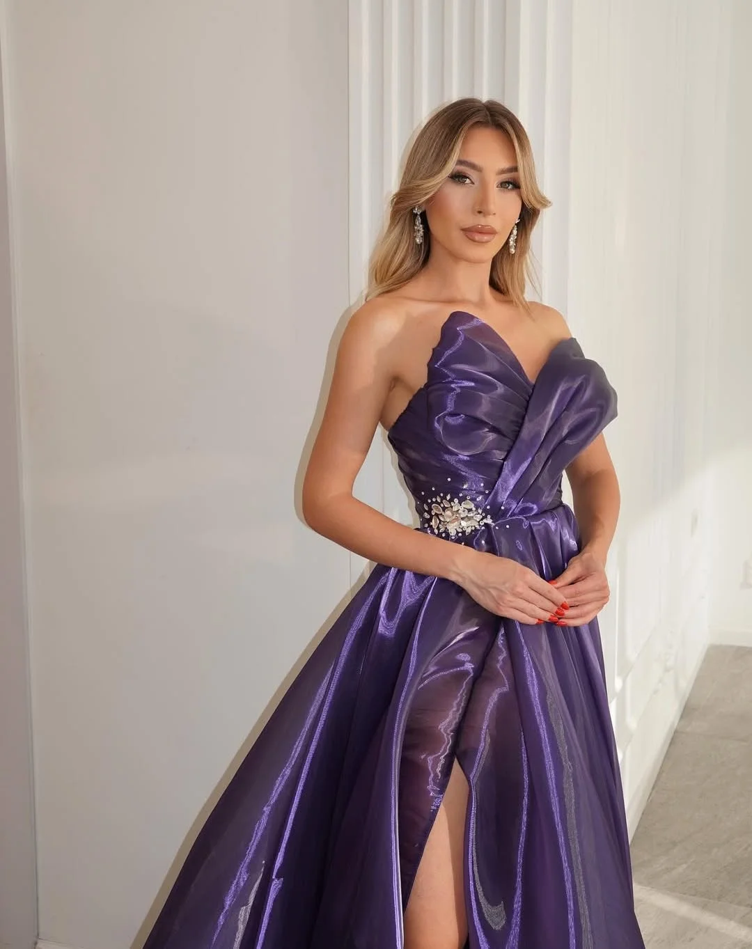 Elegante roxo sem alças uma linha vestido de baile sexy alta divisão brilhante frisado vestidos de noite feminino ocasião formal vestido de festa