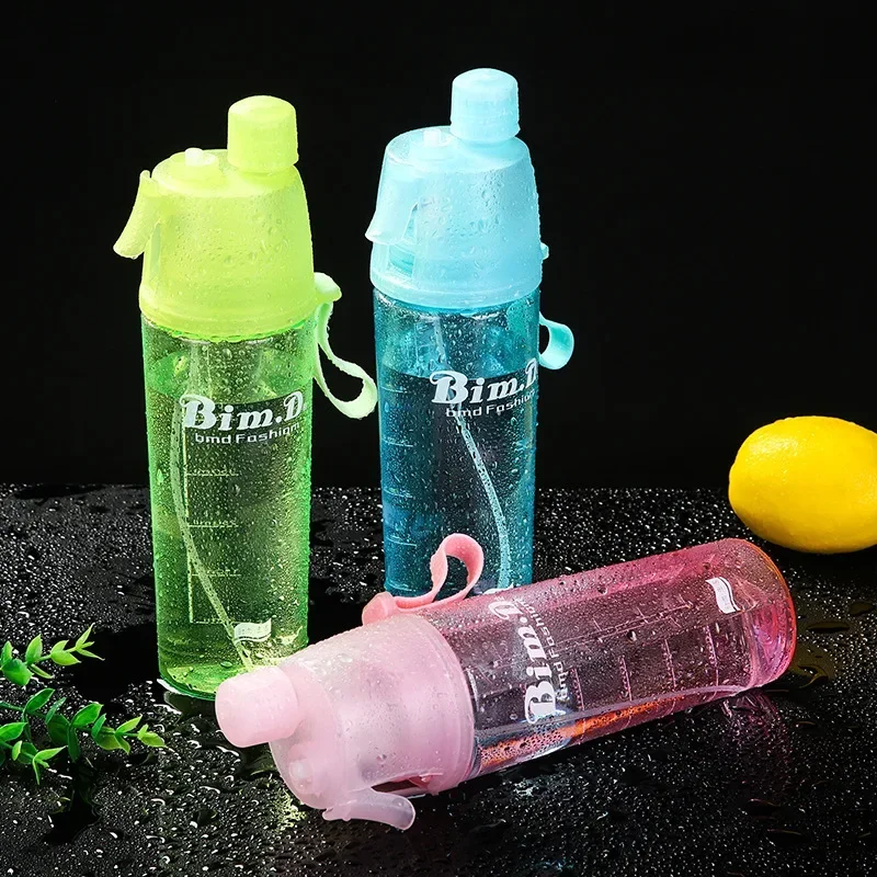 1/2/4PCS Plastic Spray Cup Summer Outdoor Sports Water Bottle Hydration Cooling Spray Cup Travel Portable Water Cup Gift Cups