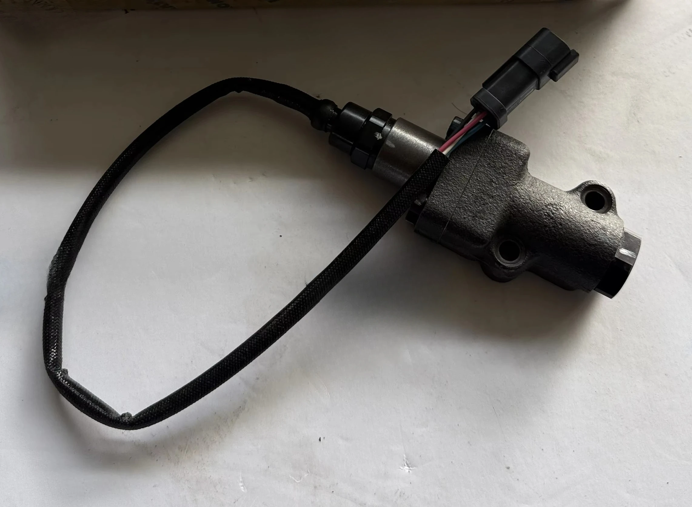 

high quality China Made New Common Rail Fuel Injector Nozzle F00RJ02103 F00RJ02806 F00VC01011 F00VC01033