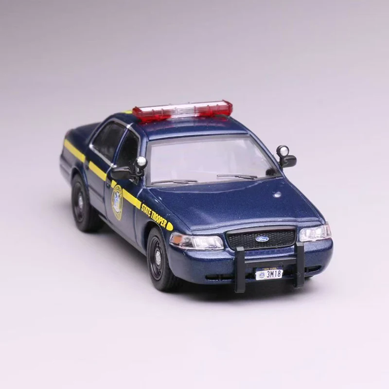 

Модель 596 в масштабе 1/64, Корона Виктории, CV, полицейская окрашенная модель из сплава, статическое украшение, коллекционные предметы, подарочные игрушки