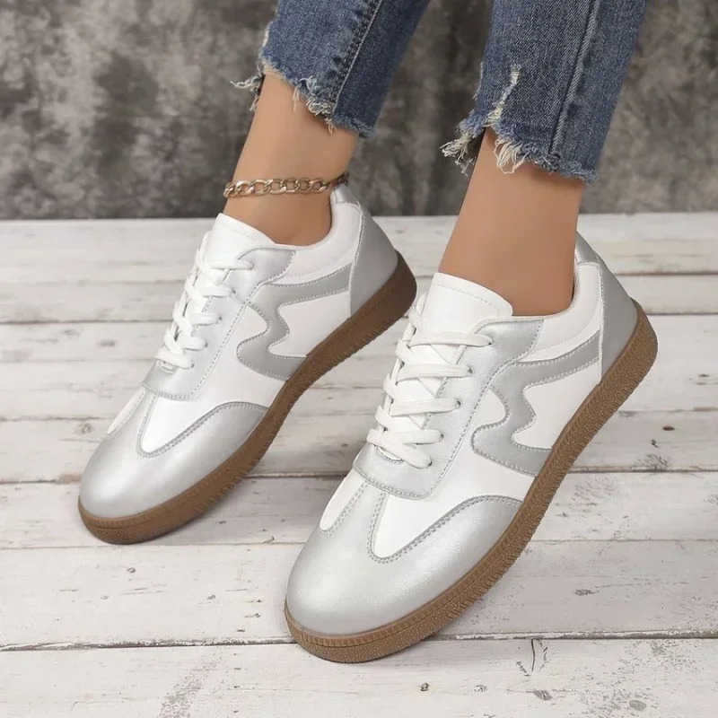 New Fashionable Flat Large Size Women's Casual Sports Shoes Comfortable Color Matching Student Sneakers White Shoes image 3