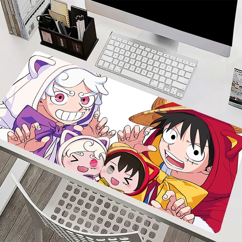 Muismat PC-accessoires Toetsenbordpad Antislip muismat Bureaumat Rubberen tabletpad One Piece Luffy Gaming Extended Pad
