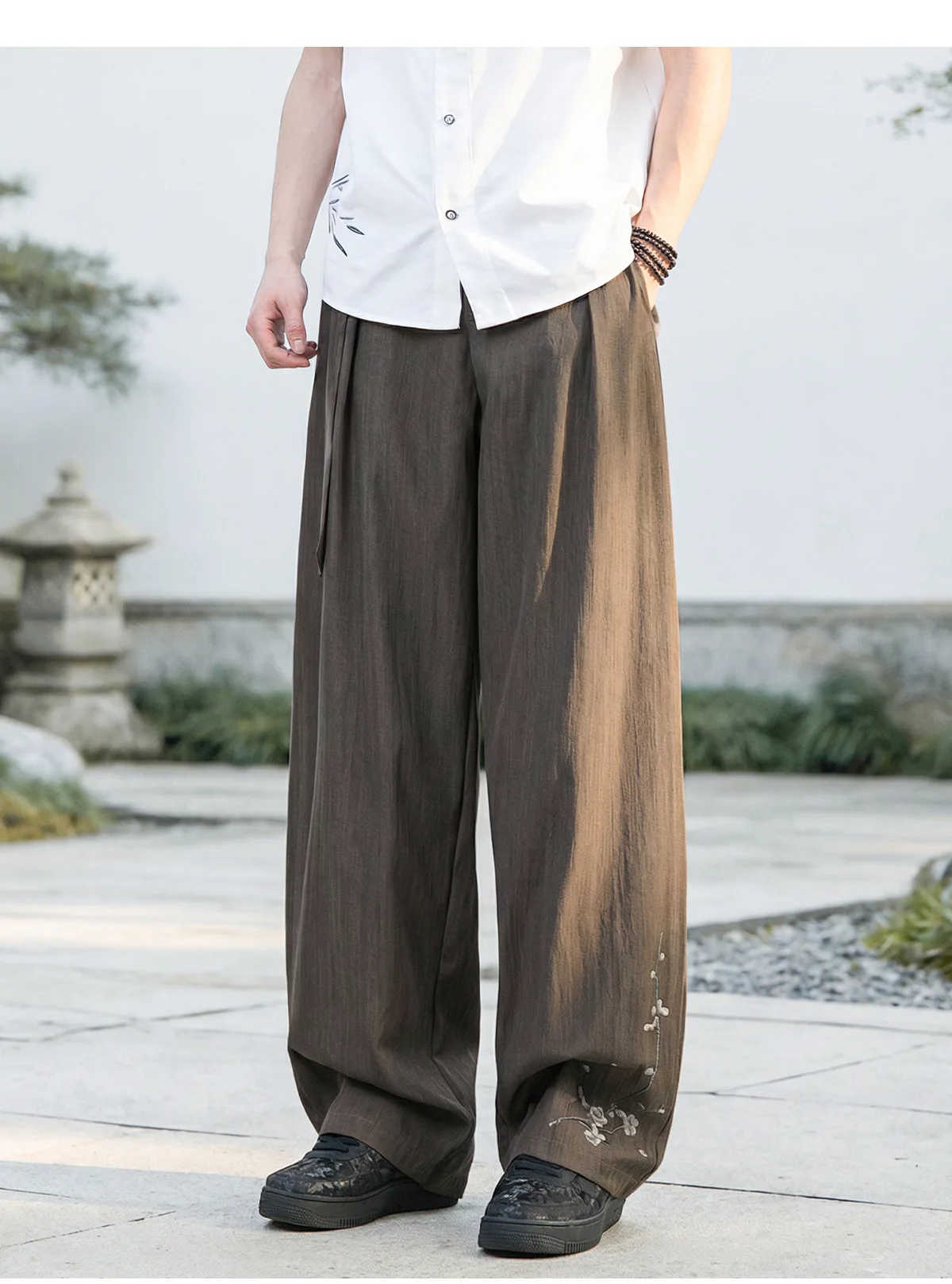 

Men's Chinese-style Casual Trousers Collection Textured Pleated Straight-Leg Trousers Printed Loose-Fit Long Trousers Soft Brea
