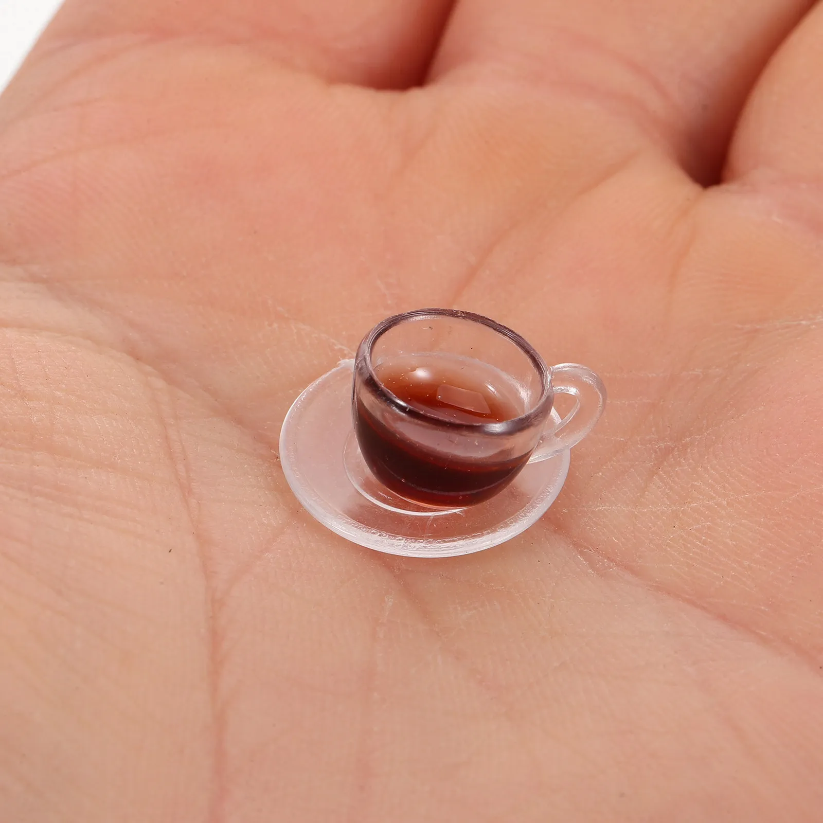 

2Sets Mini Coffee Cups and Saucers Resin Realistic Miniature for Pretend Play Dollhouse Scene Decoration Kitchen Decor
