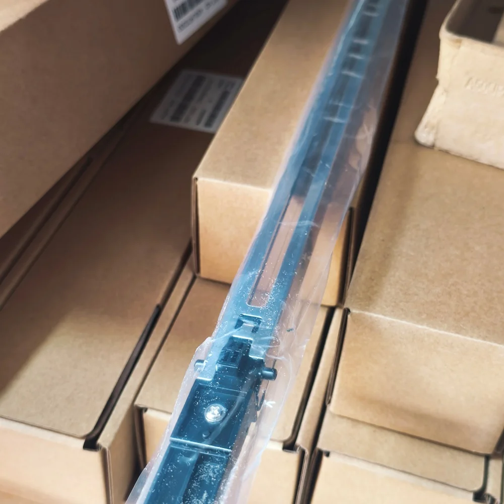 

A50UR70323 Main Charger Corona Unit Assembly For Konica Minolta Bizhub C1060 1070 2060 2070 C1060L 1070L 2060L A50U-5173-00