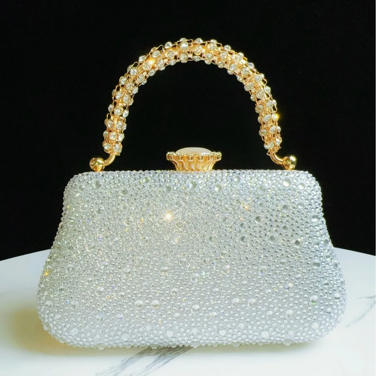 Gold Evening Bags for Women 2024 New Rhinestone Clutches and Purse Female Party/Dinner/banquet Handbags Prom Chain Shoulder Bags