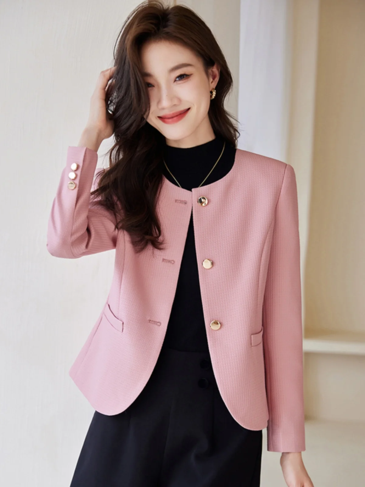 

Casual Style Short Tailored Jacket for Women Commute Friendly Fashionable Autumn Top Polyester Fiber round Neck Single Button
