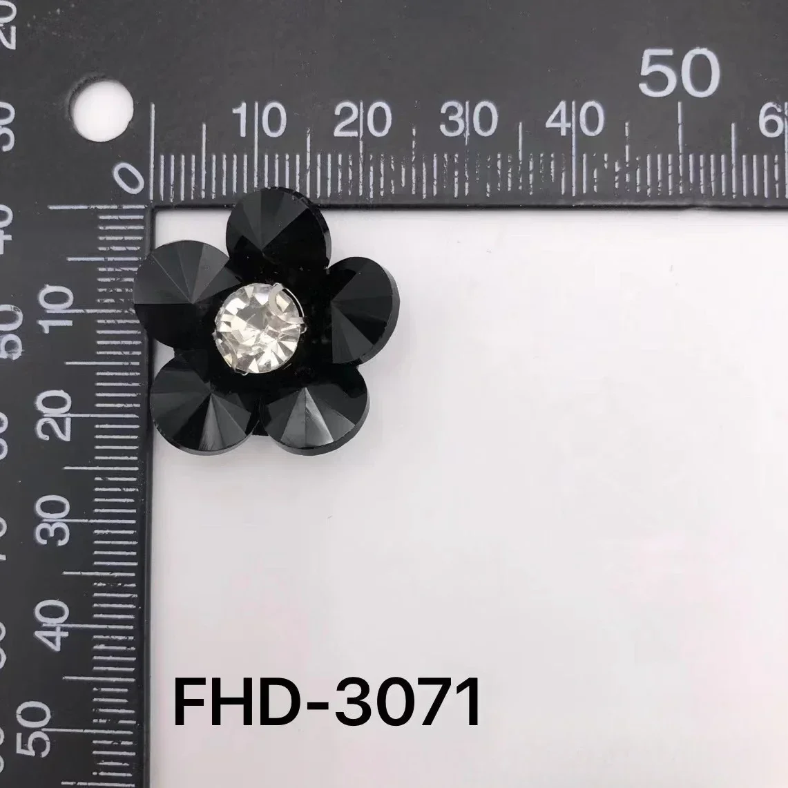 beaded V-shaped stone 1Pcs Handmade crystal flower earrings directly from the manufacturer shoe flower hat braided accessories
