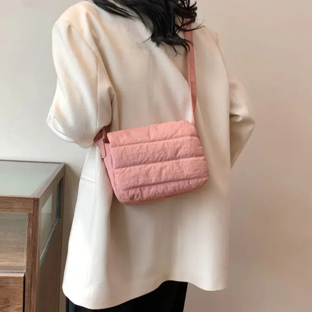 

Korean Style Quilted Cotton Shoulder Bag Wide Straps Nylon Puffer Tote Bag Lightweight Solid Color Puffy Handbag Girls