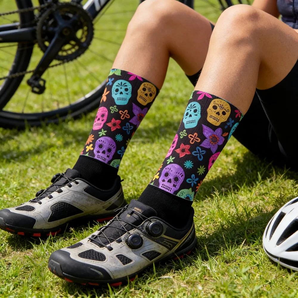 

2026 Anti-Slip Football Cycling Socks for Women And Men Outdoor Sports Soccer Crew Length Non-Slip Sport Calf Length Socks