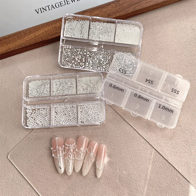 6 Gitter, weiße Perlen, Nagelkunst-Dekorationen, 3D-halbrunde Barockperlen, Stahlperlen und Strasssteine, DIY-Maniküre-Zubehör im Großhandel