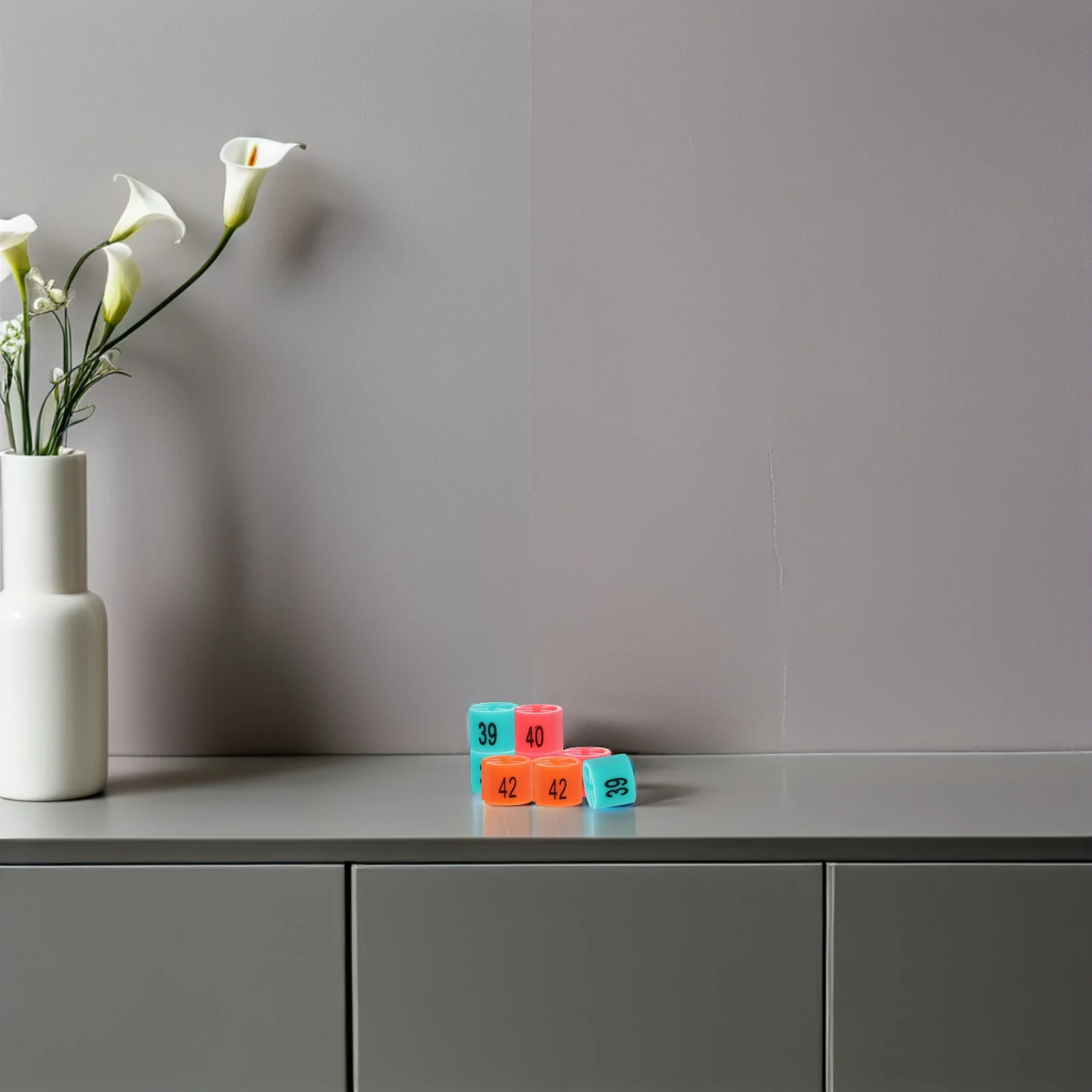 

180Pcs Colored Hanger Marking Clip Clothing Size Tags Plastic Hanger Labels for Retail Garment Organization Quick Size